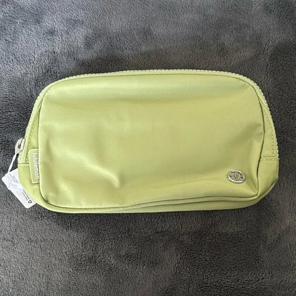 Everywhere Belt Bag - Picture 1 of 5